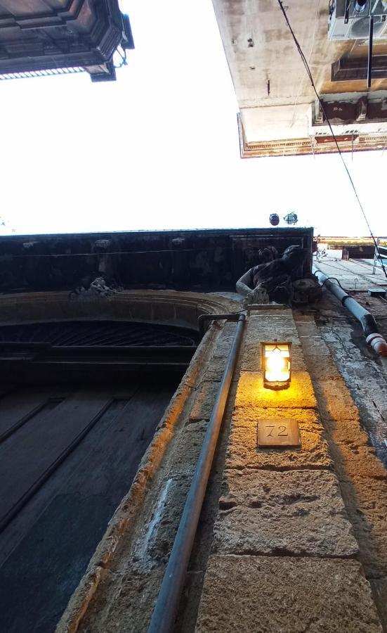 Palazzo Saraceno Apartment-Taras Taranto Bagian luar foto